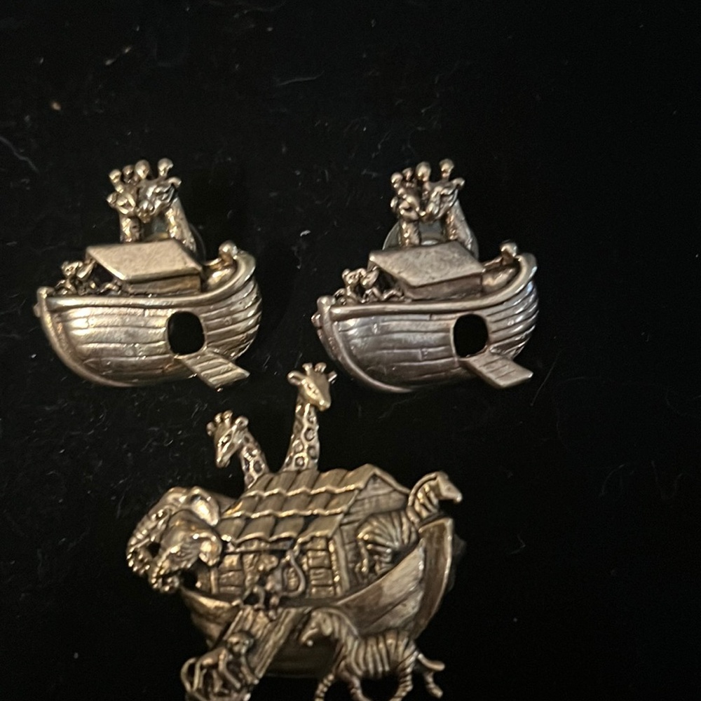 Vintage Noah’s ark pin and earrings set